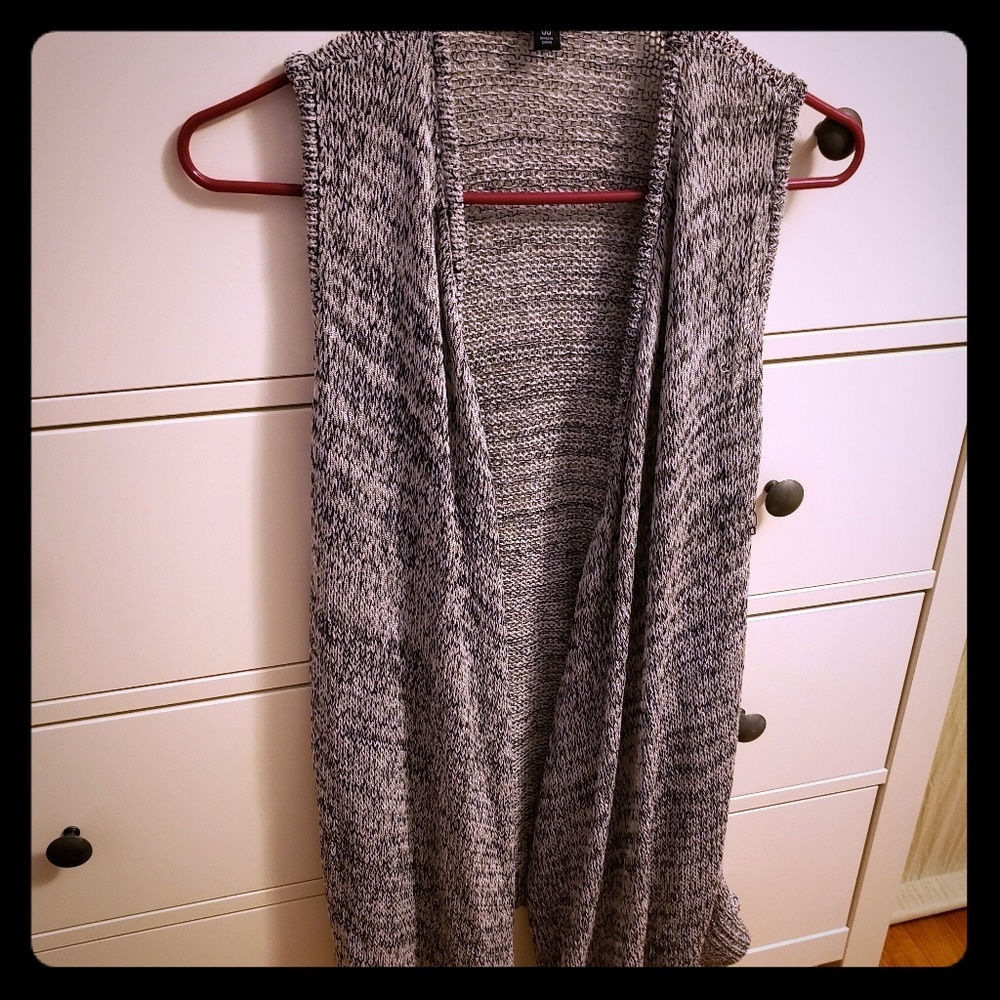 Torrid Sleeveless Open Cardigan